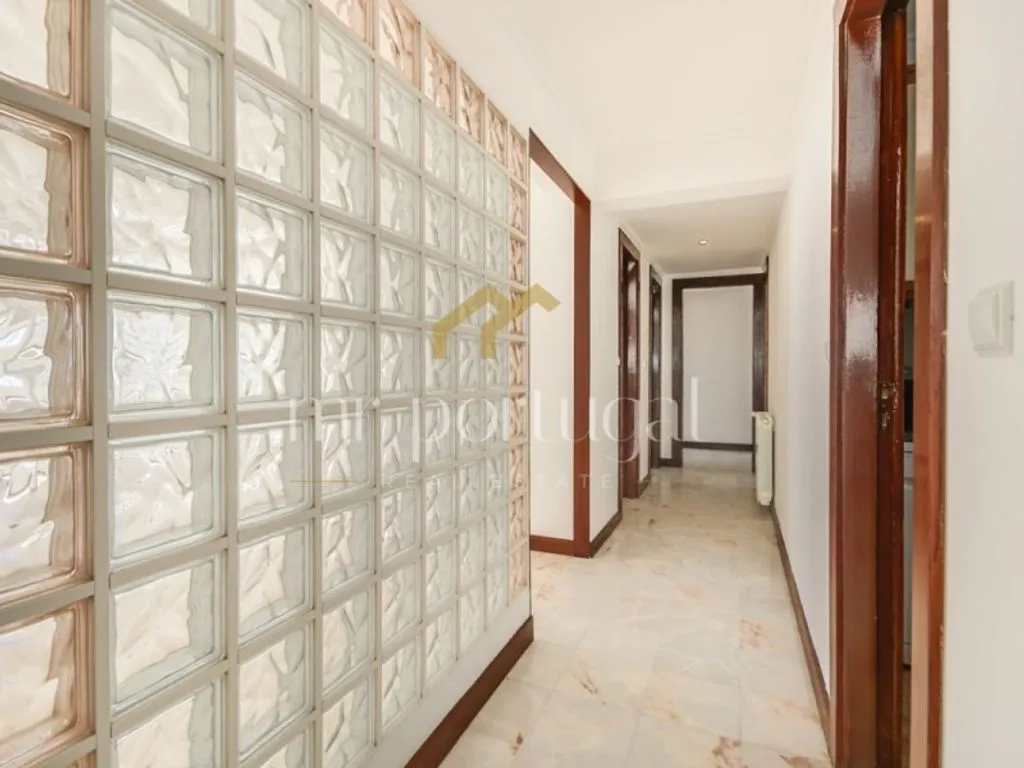 Entrée - Luxury Flat with River Views in Restelo, Lisbon