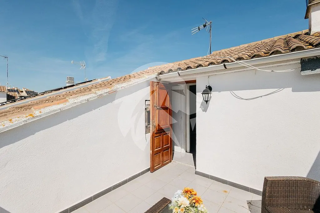 Terrass - House with Pool and Terrace in Almardà