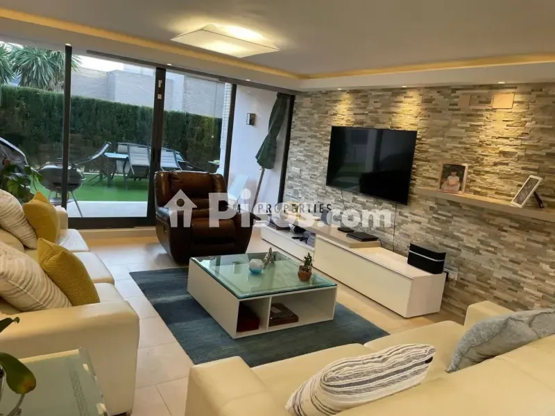Séjour - Pareded Chalet with Mountain View in El Bosque