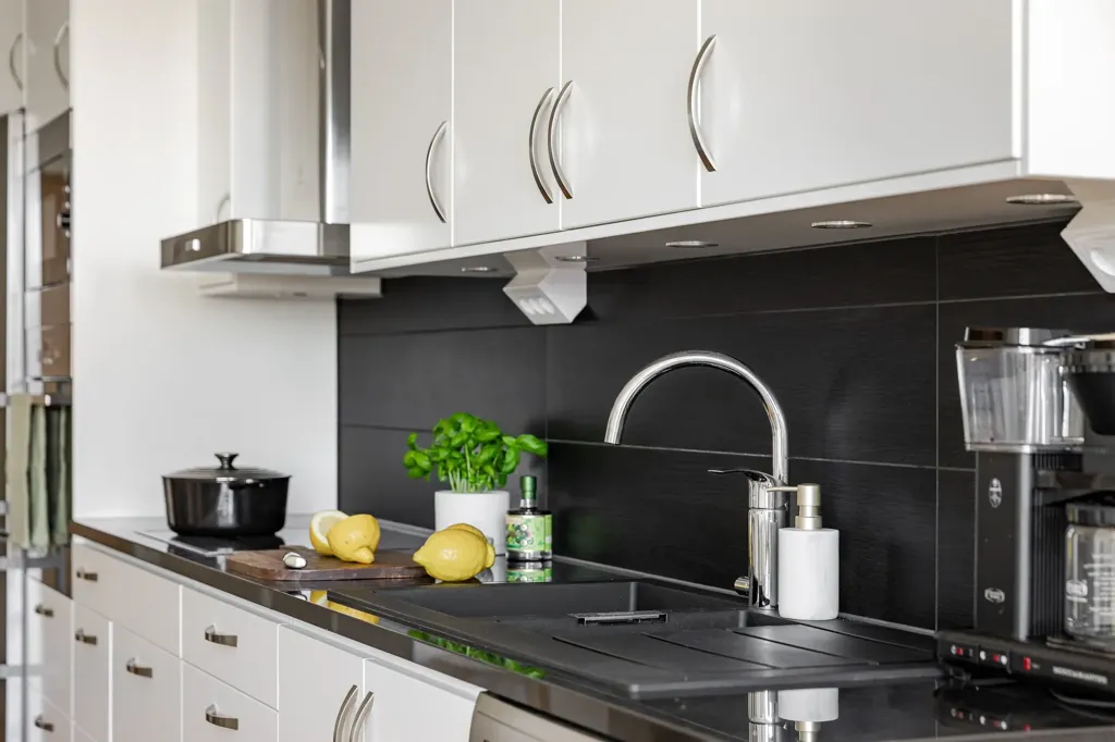 Cuisine - Apartment with City View in Central Linköping