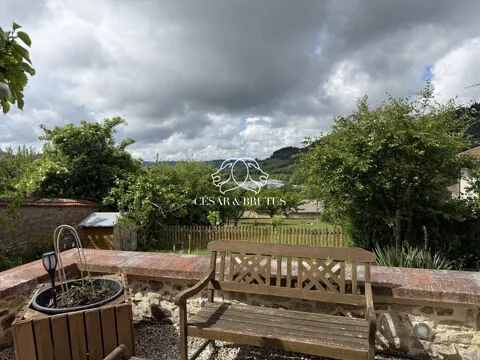 Aed - Renovated House with Panoramic Mountain View