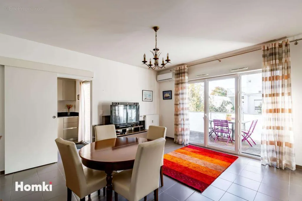 Söögituba - Apartment with Terrace in Bordeaux Lac