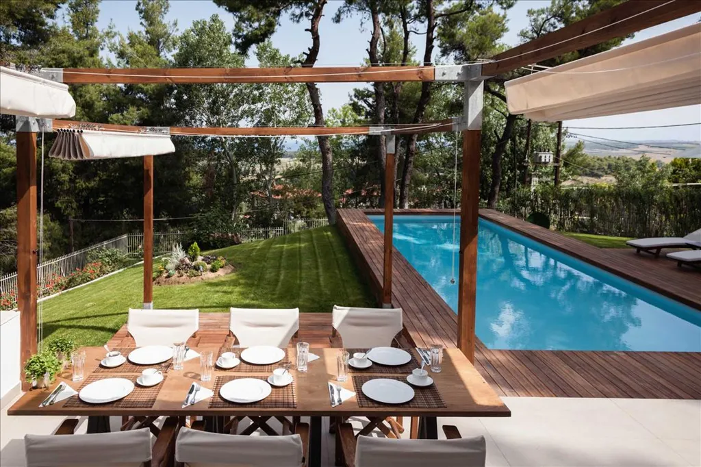 Maison 7 pièces à Kassandra