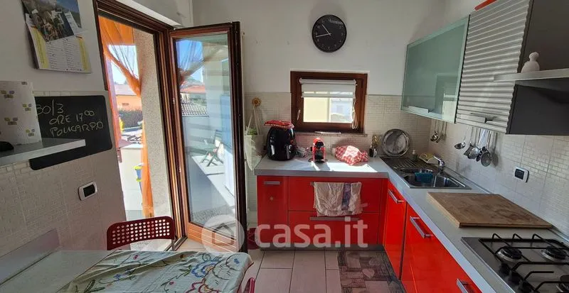 Cucina - Rustic Bifamily Villa with Garden in Trecate