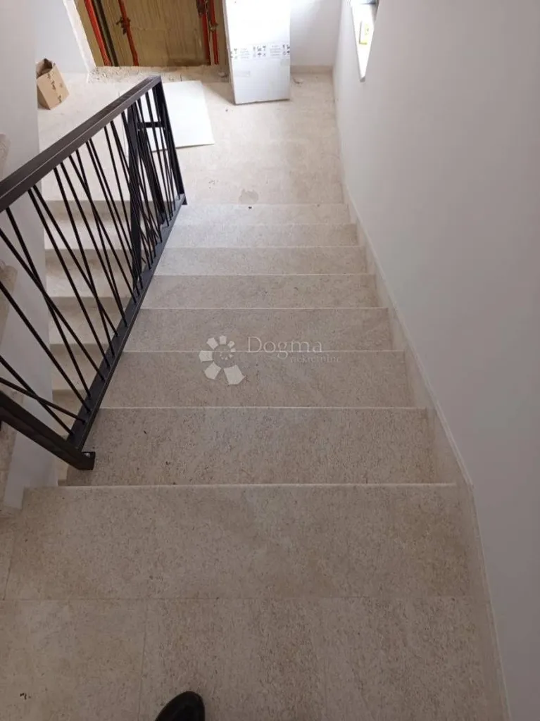Stanze - Apartment with Terrace in Monte Zaro, Pula