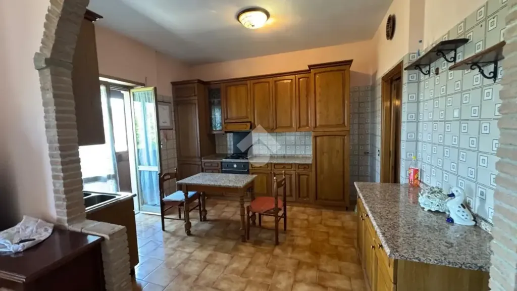 Cuisine - Trilocale with Balcony in Rocca di Papa