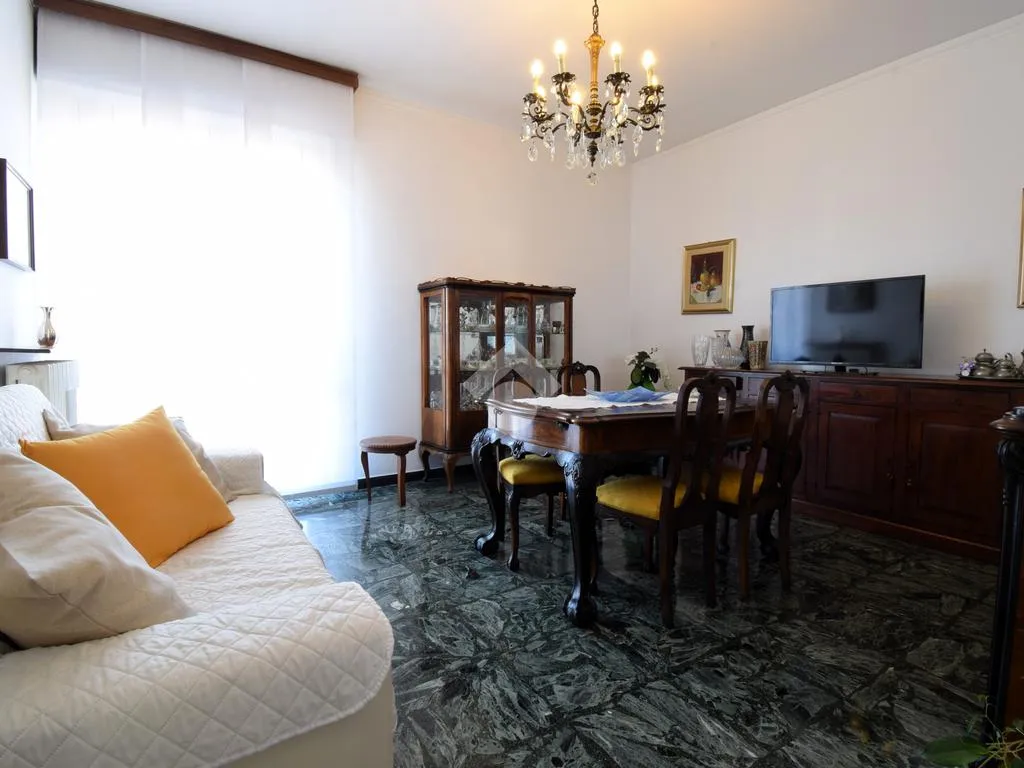 Salle à manger - Duplex Villa with Private Courtyard in Pieve Emanuele