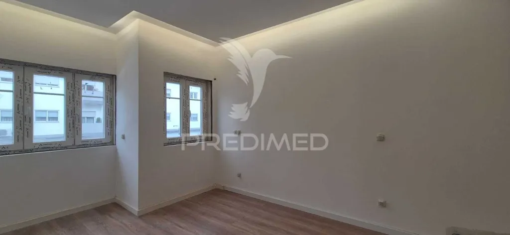 Pièces - New T1 Apartment with Garage in Braga