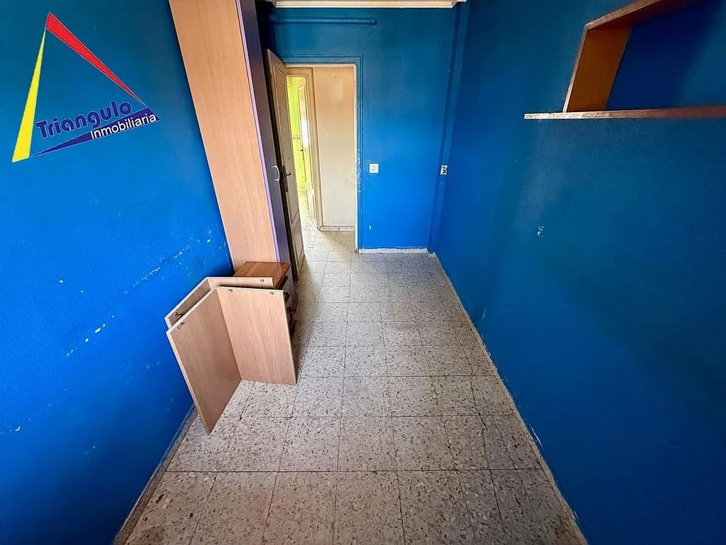Esik - Flat with Terrace in Segovia