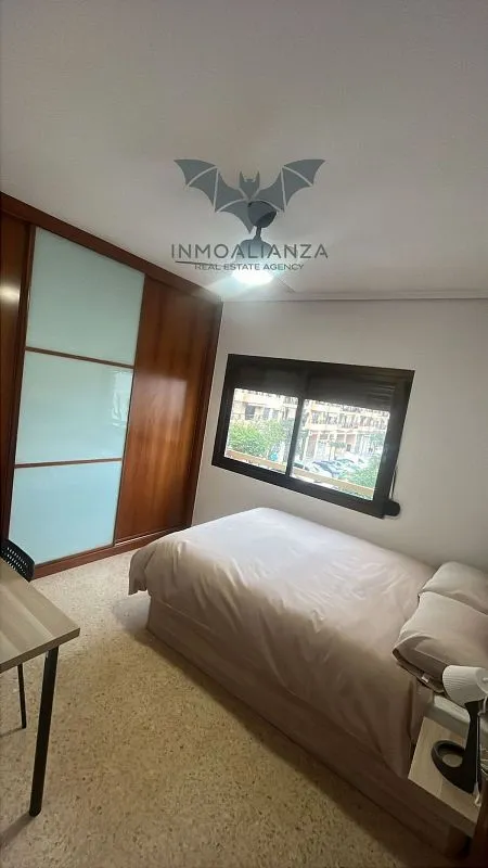 Magamistoad - Furnished Flat with 5 Rooms in Malilla