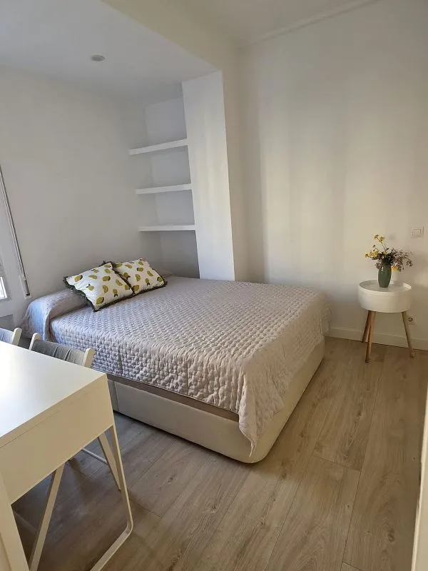 Magamistoad - Modern Studio Flat with Balcony in Retiro