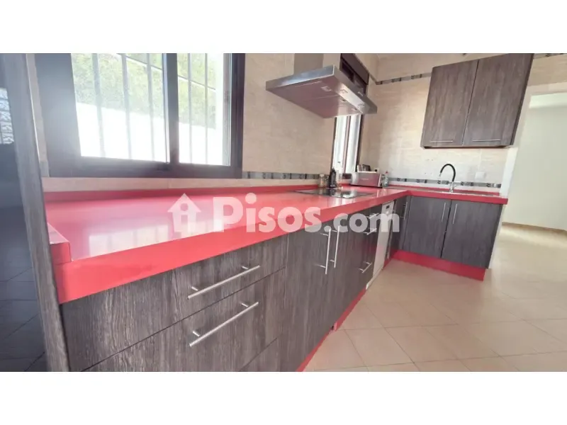 Köök - Semi-Detached House with Pool in Ciparsa Dunamar