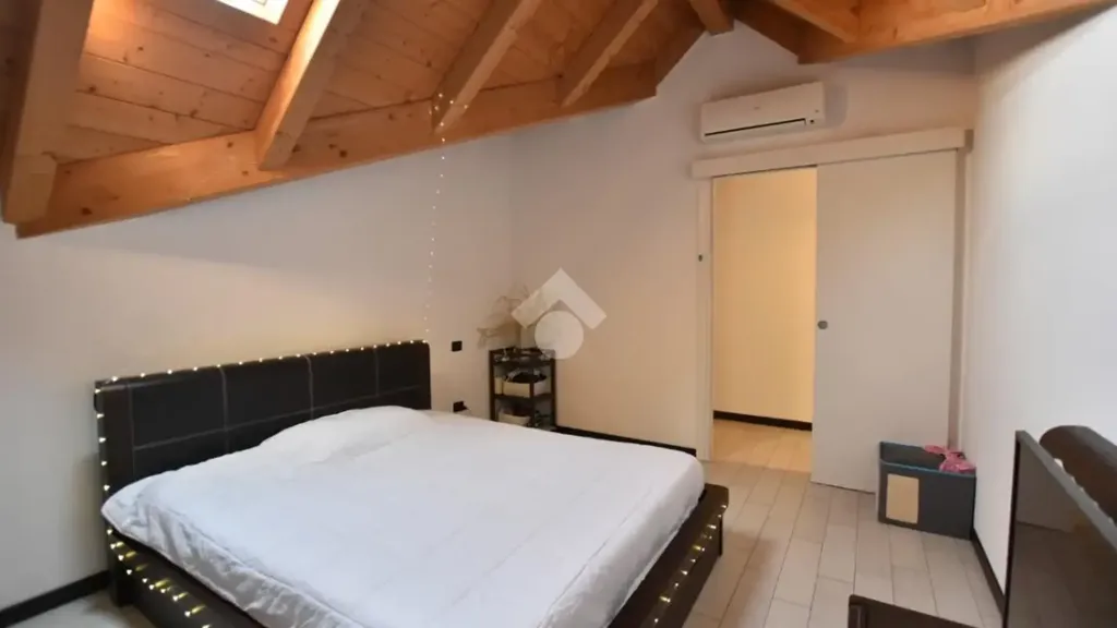 Bedrooms - Studio Flat with Balcony in Vignate