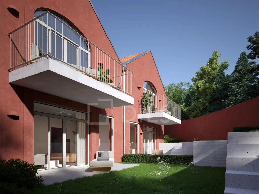 T1 Apartment with Balcony in Porto