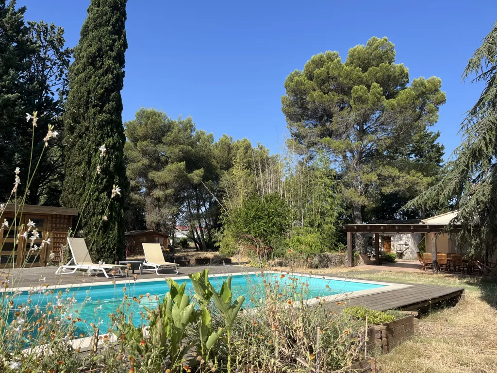 Pool - 6-Bedroom House with Pool on Wooded Plot in Calm Area