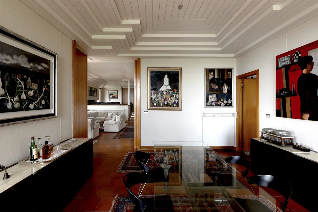 Dining Room - Luxury Villa with Panoramic Views in Turin