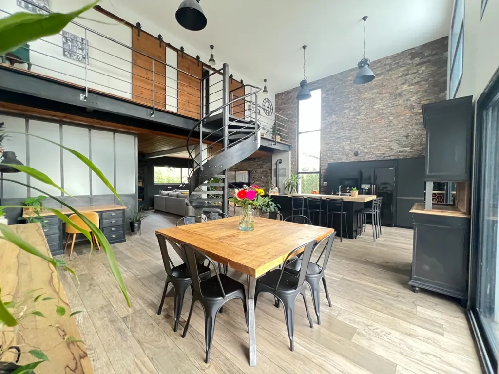 Salle à manger - Villa Contemporaine avec Piscine à Saint-Maurice de Lignon