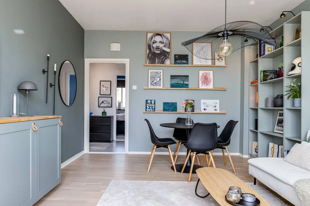 Séjour - Renovated Apartment with South-Facing Balcony in Halmstad