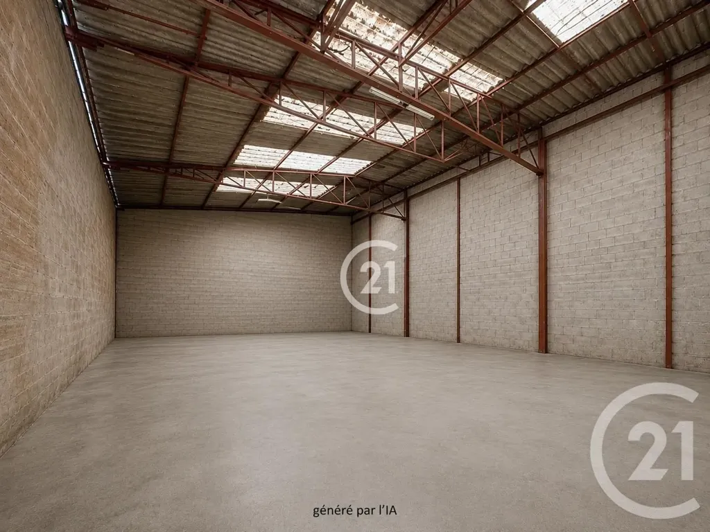 Garaaž - Warehouse with Construction Potential in Montreuil