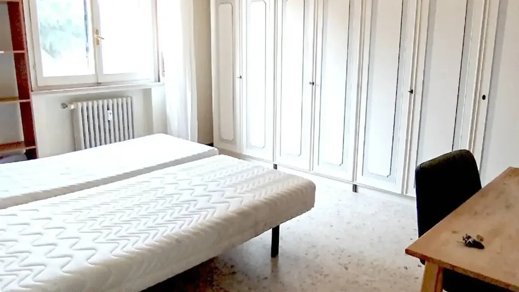 Chambres - Studio Apartment with Balcony in Parma