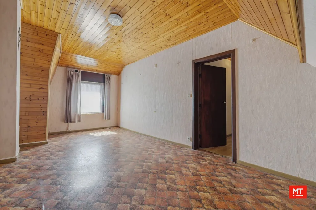 Toad - Renovatable House with Garden in Beselare