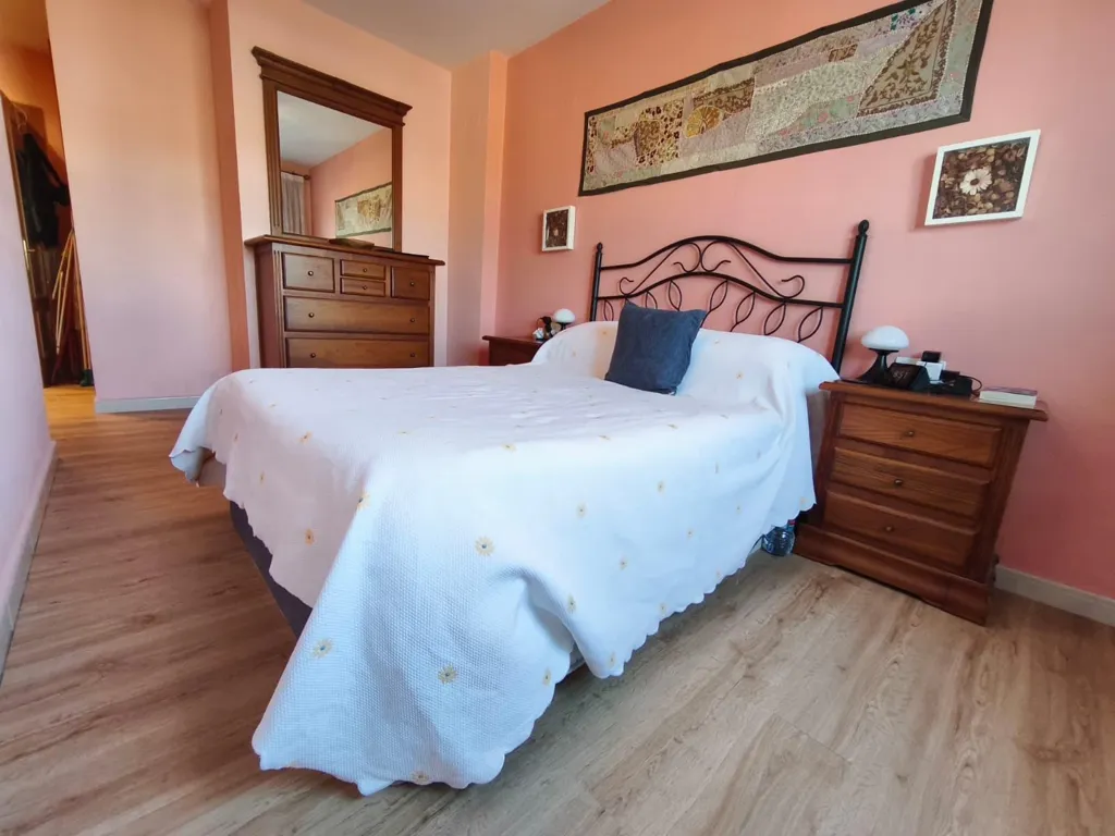 Chambres - Spacious Apartment with Balcony in Castelló