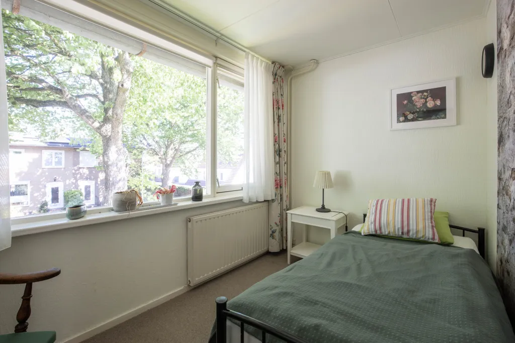Magamistoad - Two-Storey House with Souterrain in Aalsmeer