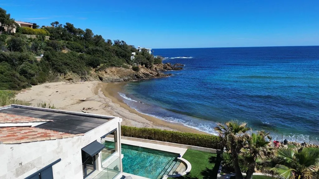 Õhuvaade - Luxury Villa with Beach Access in Saint-Aygulf