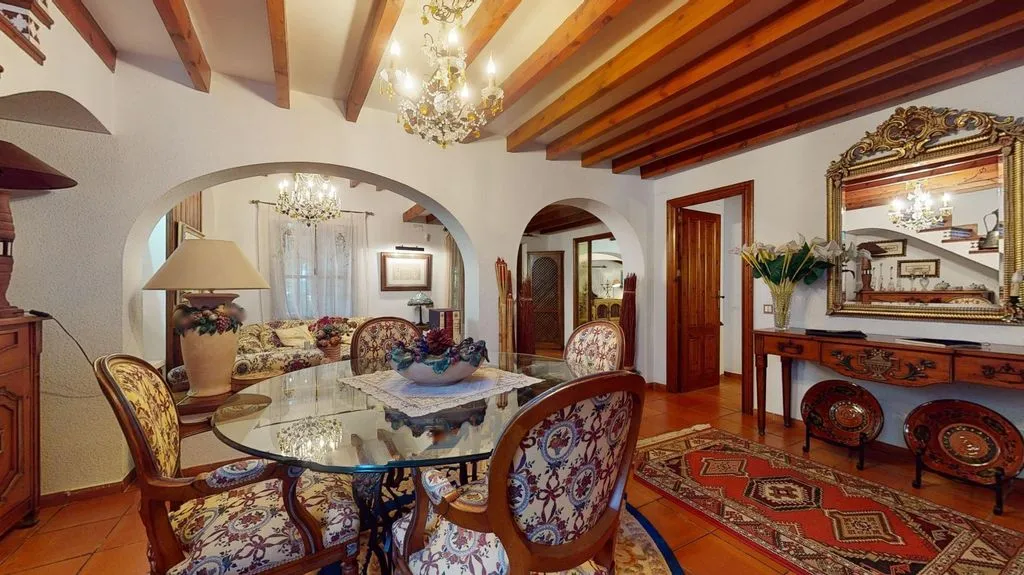 Söögituba - Detached House with Pool in Elche
