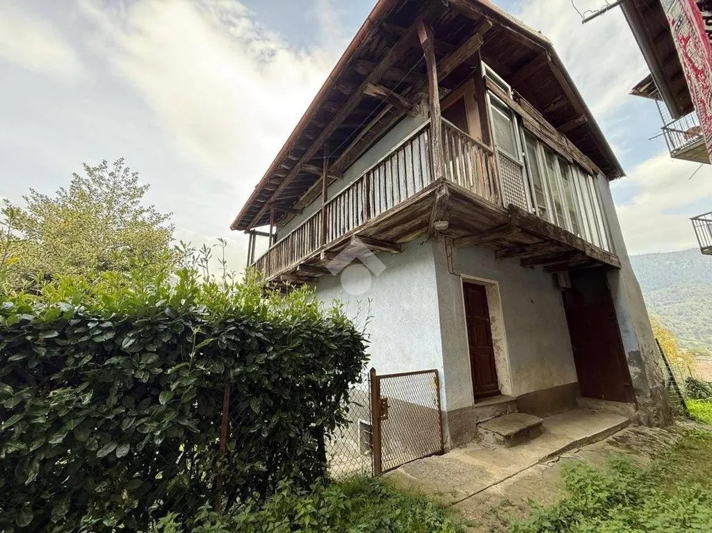 Extérieur - Rustic House with Garden in Viù
