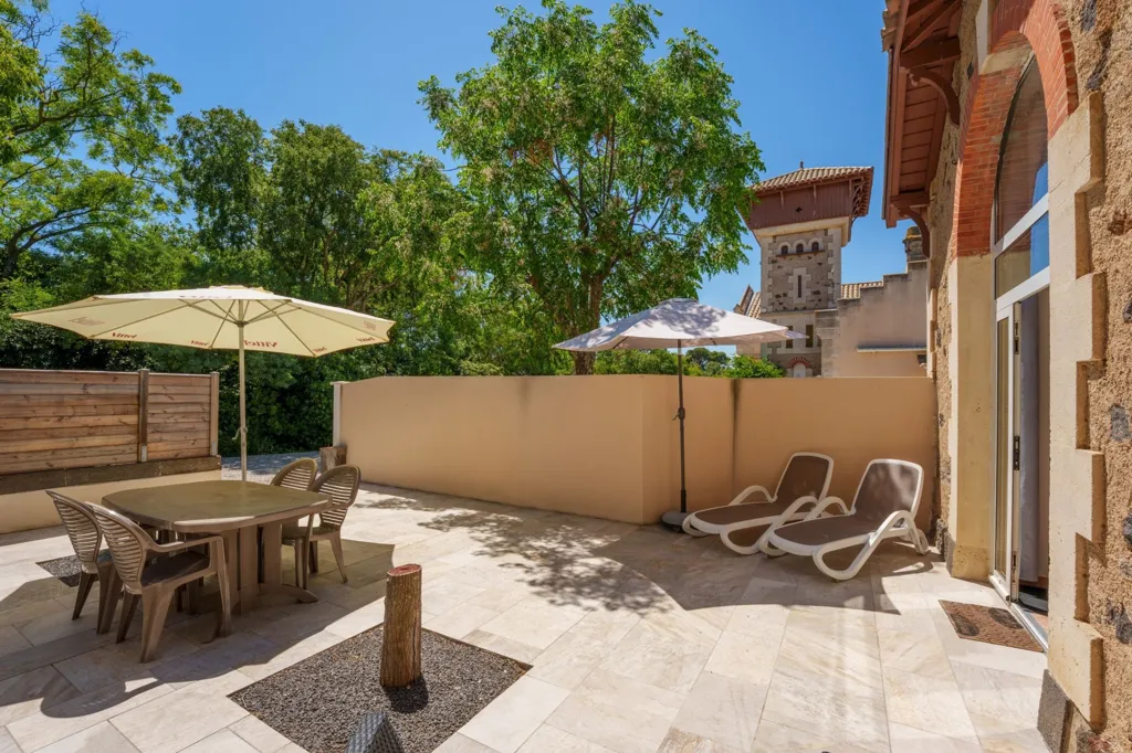Terrasse - Propriété de Château avec Tour à Agde