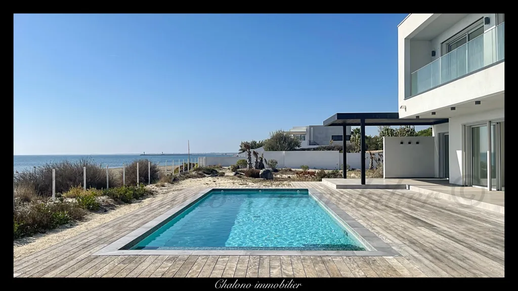 Bassein - Villa with Direct Beach Access in Grau d'Agde