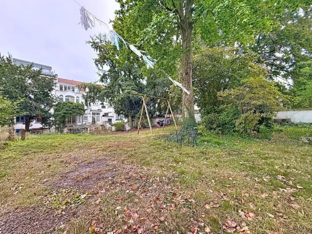 Jardin - Duplex avec Jardin dans le Quartier Louise
