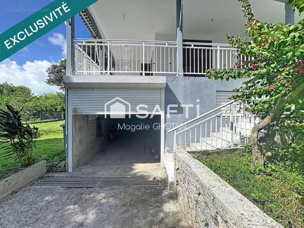 Exterior - Charming House with Garden in Le Moule