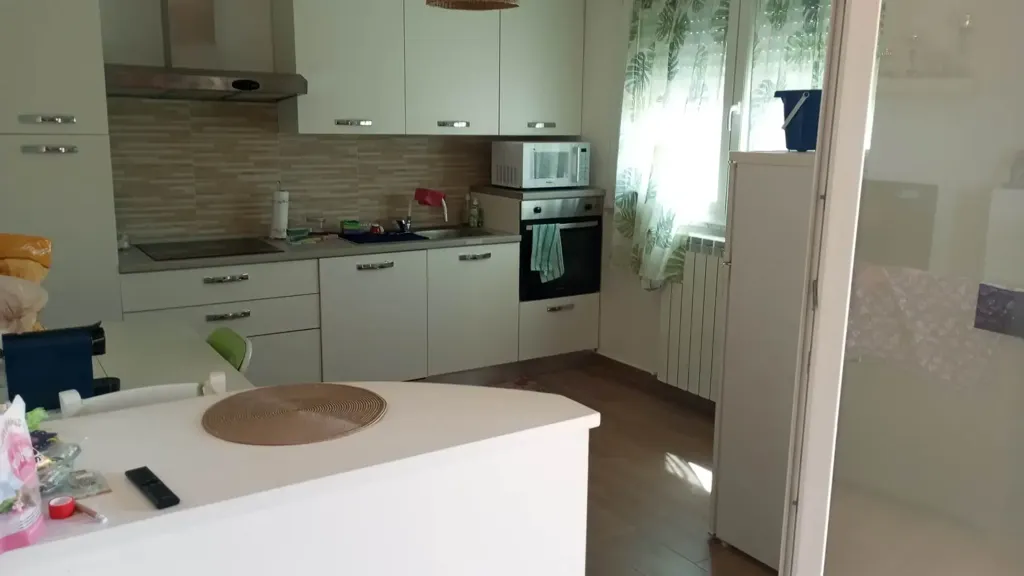 Kitchen - Rented Apartment with Terrace in La Spezia