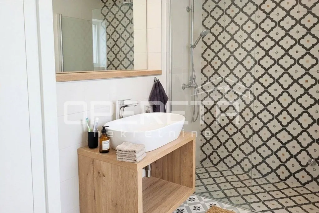 Vannitoad - Apartment House with Sea View in Podgora