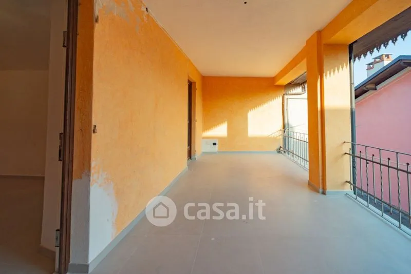 Terrasse - Rearranged Flat with Terrace in Caraglio