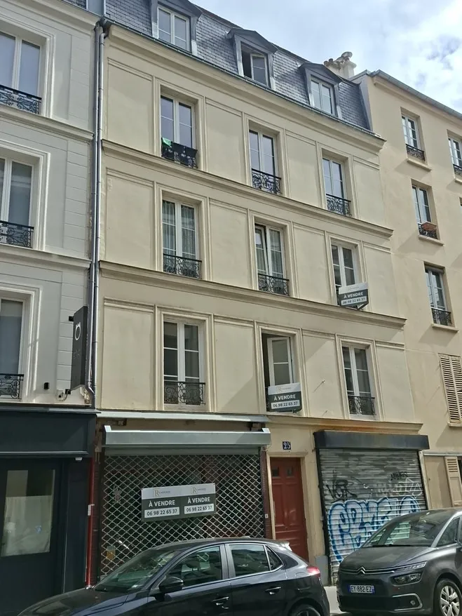 Esterno - Duplex Studio with High Ceilings in Central Location