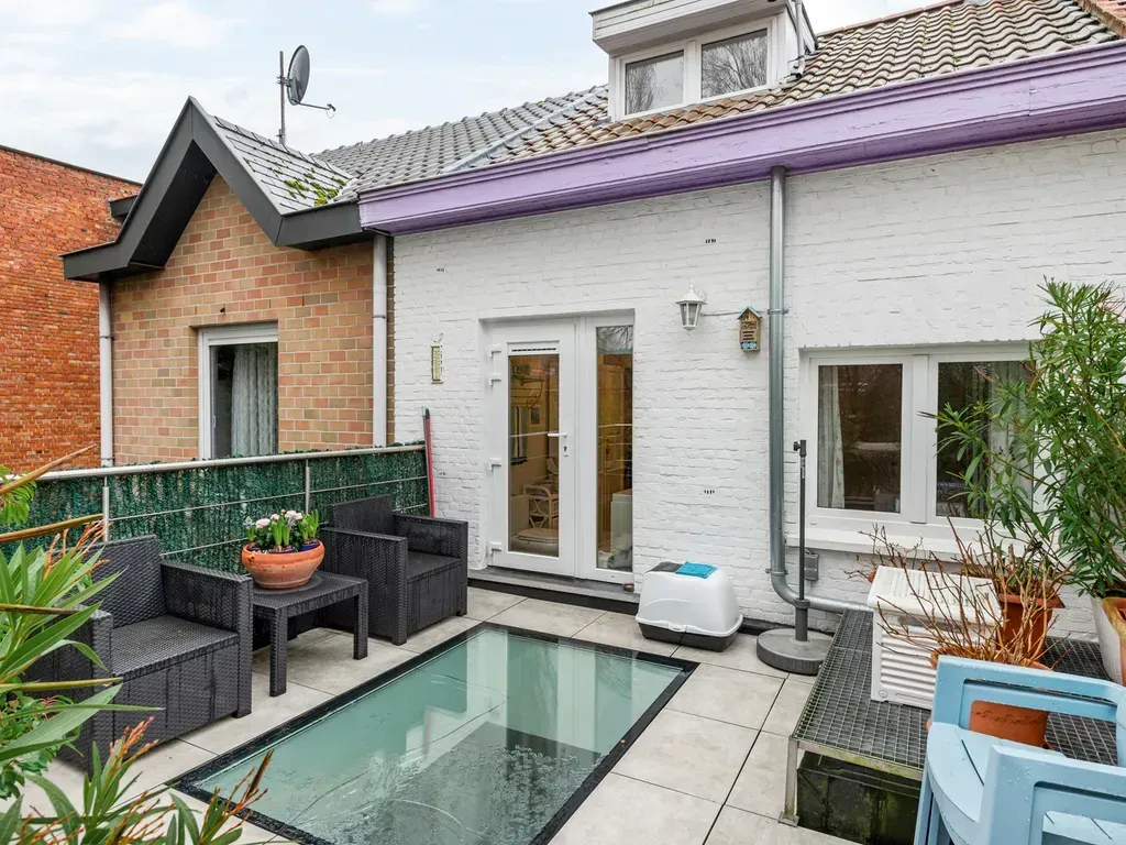 Terrace - Charming House in Bloemekenswijk, Gent