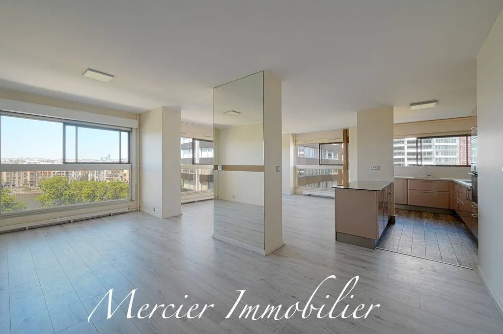 Séjour - Appartement d'Angle avec Vue Panoramique sur Seine à Paris
