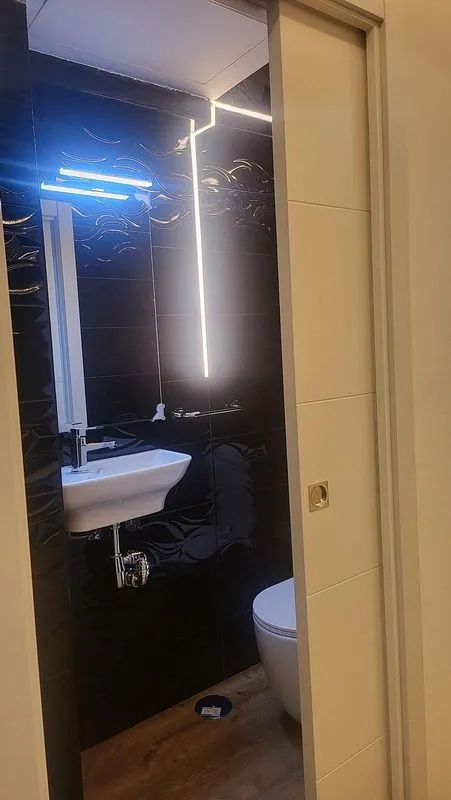 Salles de bain - 1-Bedroom Flat with Terrace in City Centre