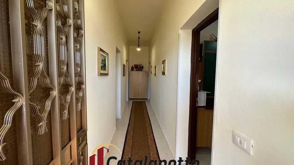 Esik - Villa with Veranda near Triscina, Castelvetrano