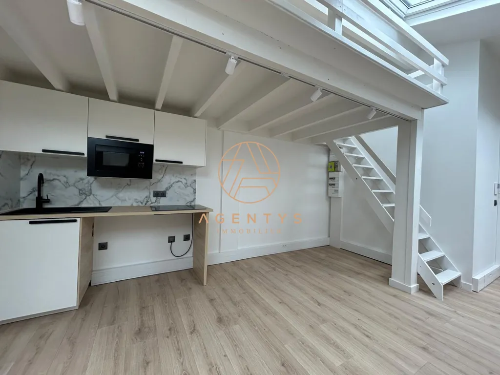 Cucina - Two-Bedroom Flat with Parking in Popular District