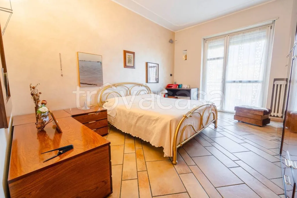 Chambres - Appartement 3 pièces à Torino