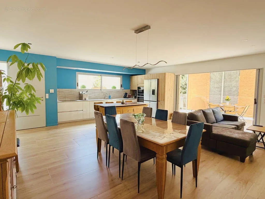 Söögituba - Contemporary Villa with Pool in Teyran