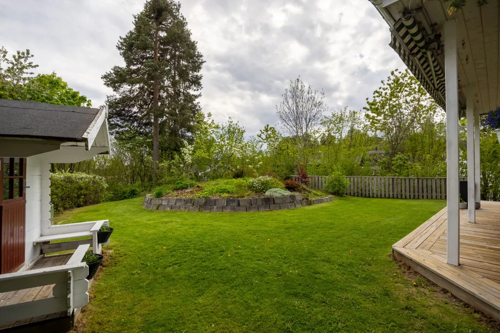 Jardin - Sunny Detached House with Terrace in Nadderud