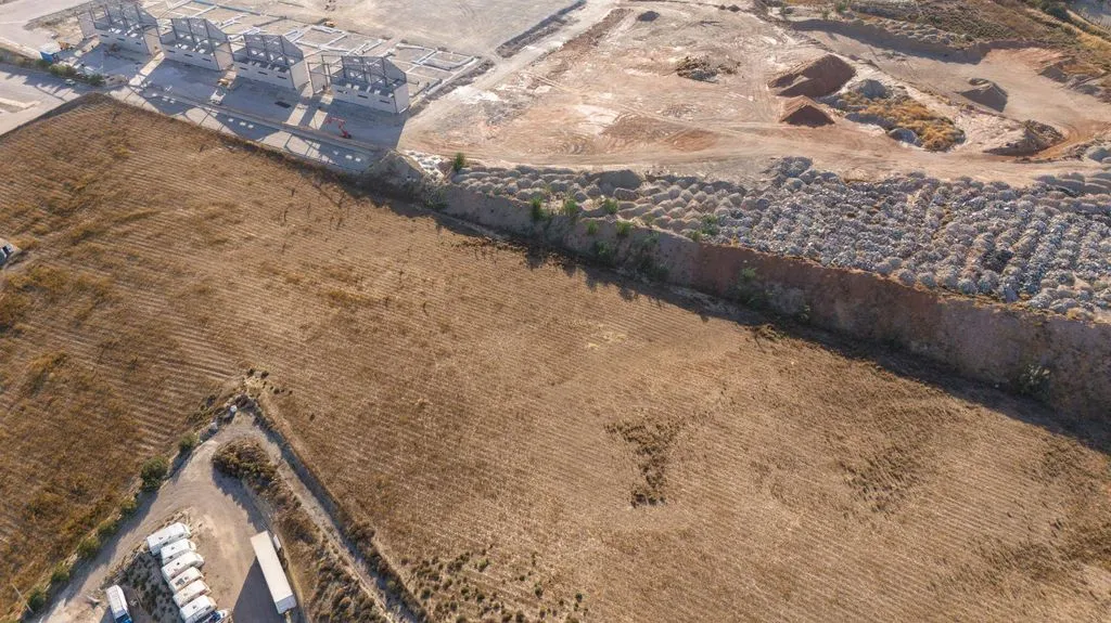 Vue aérienne - Building Land with Urbanisation Potential in Otura