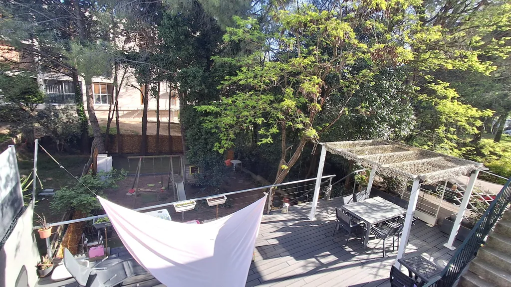 Terrass - Apartment with Large Terrace in Pennes-Mirabeau