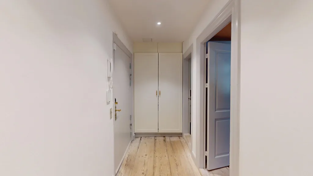 Entrée - Apartment with Private Garage in Frederiksstaden