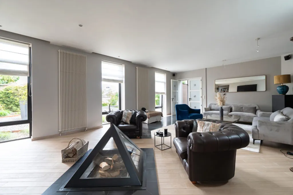 Elutuba - Elegant Villa with Pool in Nivelles